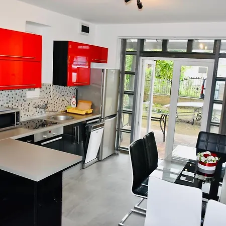 Kunfi - Jakuzzi, 4 Háló *