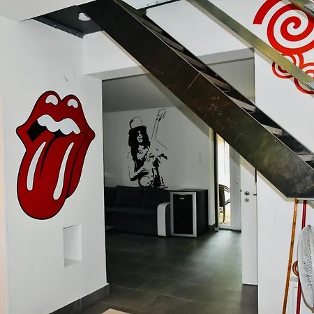 Kunfi - Jakuzzi, 4 Háló Apartamento Siófok