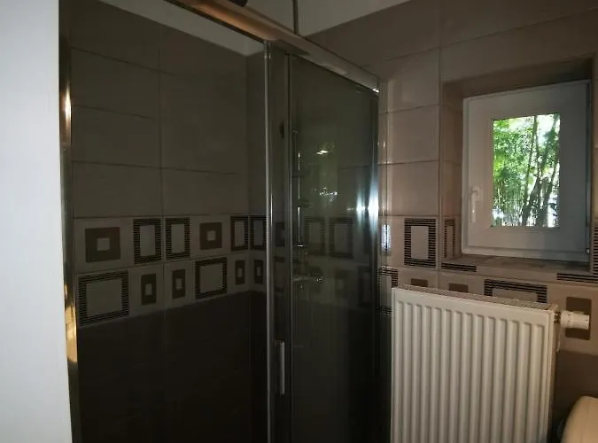 Apartament Kunfi Apartmanhaz - Jakuzzi, 4 Halo Siófok